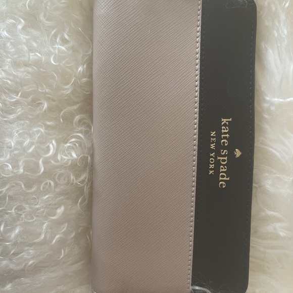 Kate Spade Women’s Slim Wallet - Picture 1 of 3